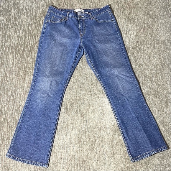 Levi's Signature Jeans Women's 12M Blue Bootcut Low Rise Stretch Western Denim - Picture 1 of 15